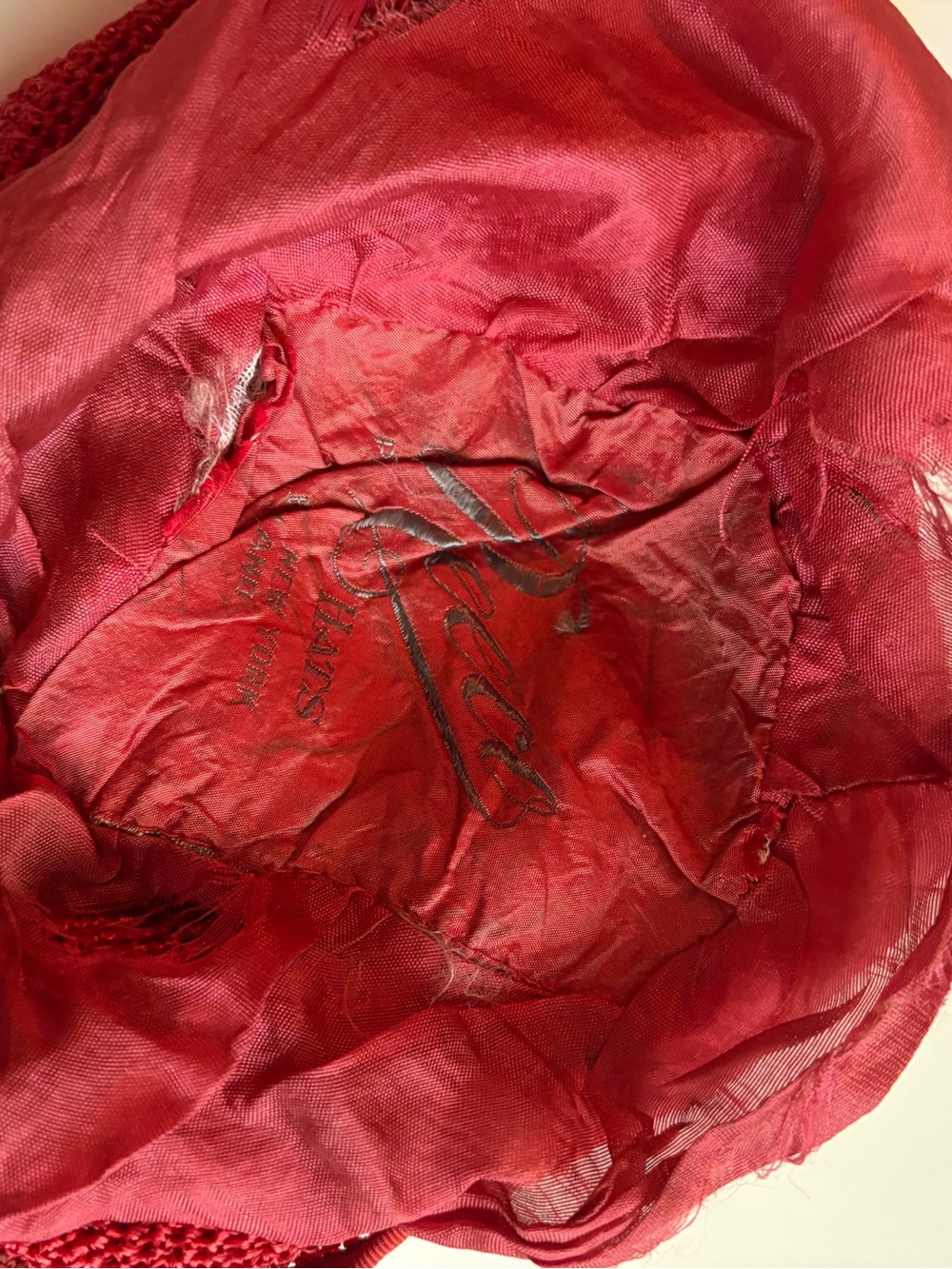 Red Vintage 1930s Cloche Hat with Side Bow - Picture 5 of 5